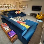 Grand House 47