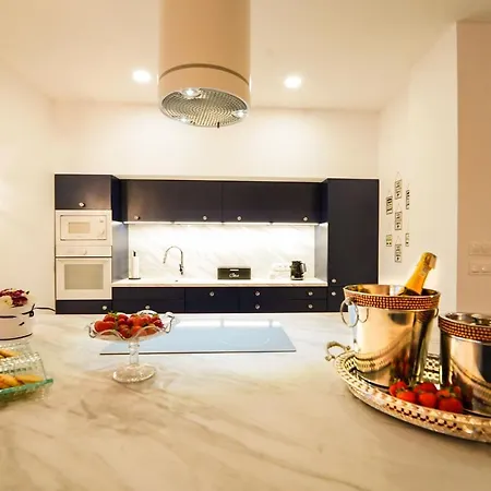 Grand House 47 *