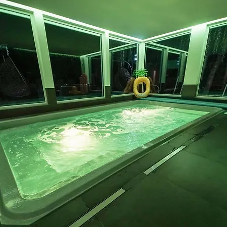 فيلة Grand House 47 Boguszyn (Leszno)