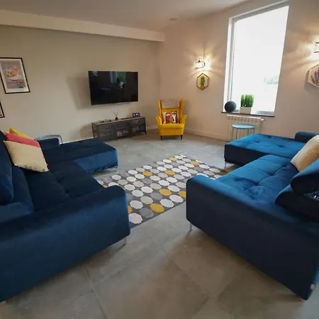 Grand House 47
