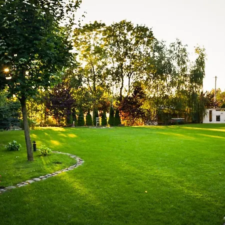 فيلة Grand House 47 *