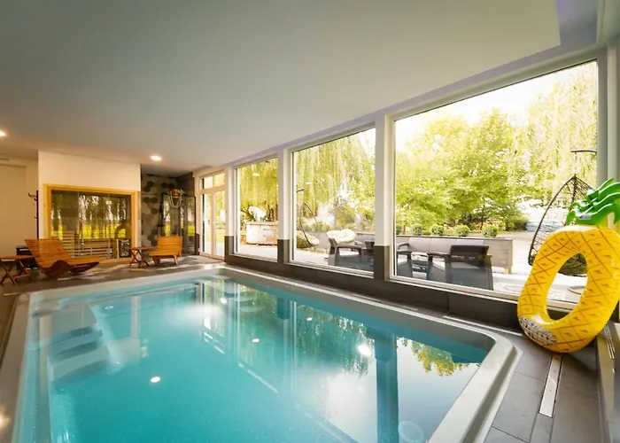 Grand House 47 Villa Boguszyn (Leszno)