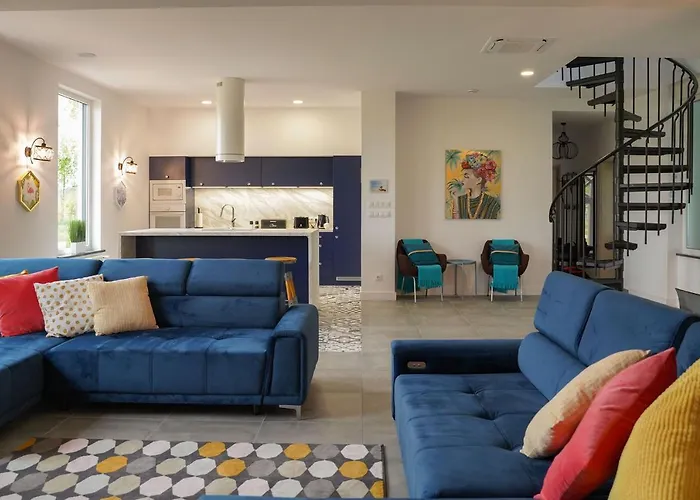 Villa Grand House 47 *