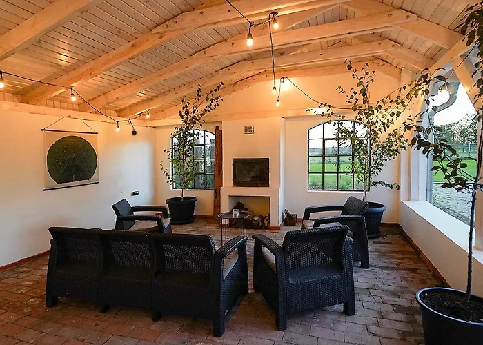 Grand House 47 Villa Boguszyn (Leszno)